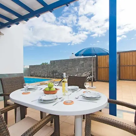 Playa Blanca Sleeps 6 Air Con Wifi * Playa Blanca (Lanzarote)